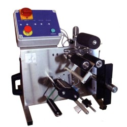 Etiketmaskine, Semiautomatisk