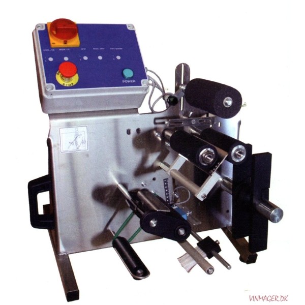 Etiketmaskine, Semiautomatisk